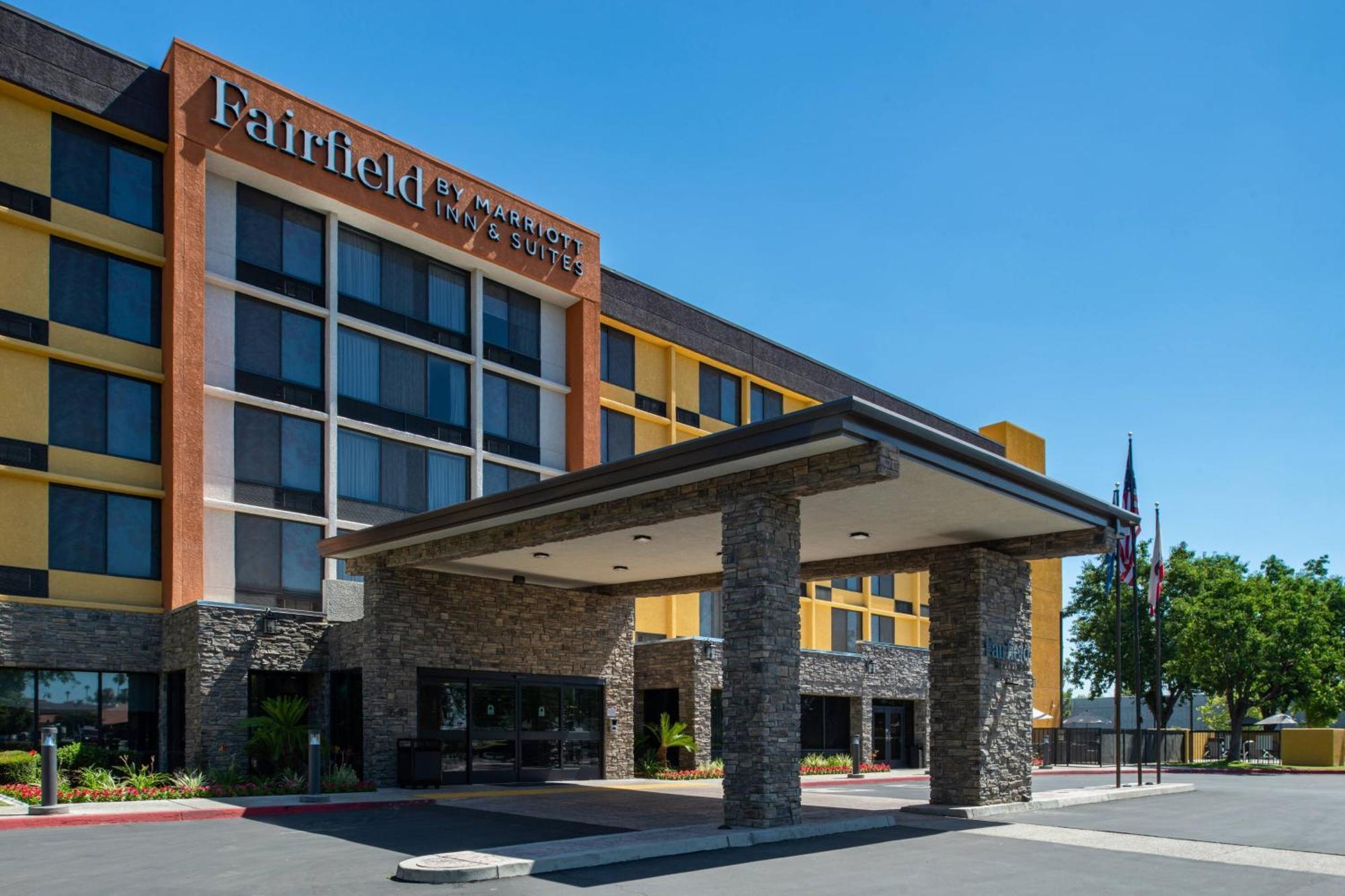 Fairfield Inn And Suites By Marriott Bakersfield Central Exterior foto